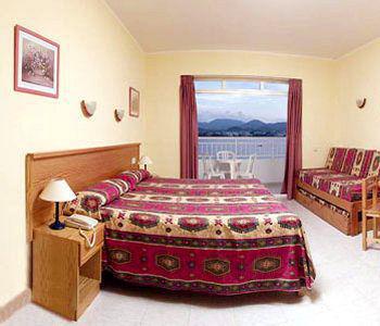Sant Antoni de Portmany Aparthotel Catalina מראה חיצוני תמונה