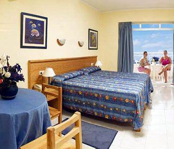 Sant Antoni de Portmany Aparthotel Catalina מראה חיצוני תמונה